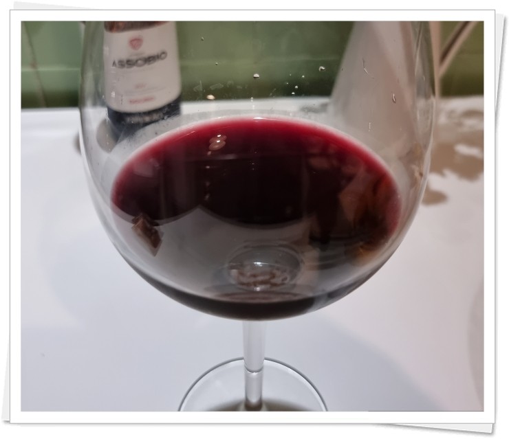 띤또(Tinto) 이미지