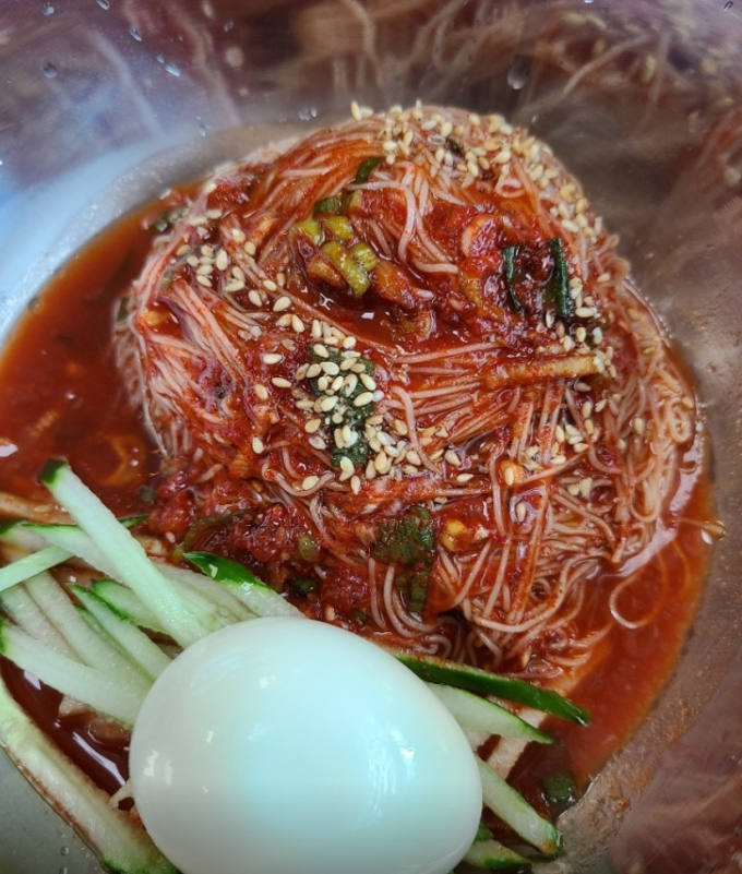 본가회냉면 이미지