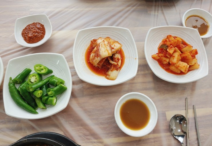 큰손뼈다귀감자탕 이미지