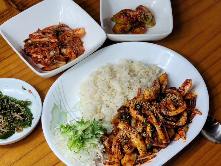 들꽃칼국수 이미지
