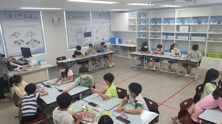 서울등현초등학교 이미지