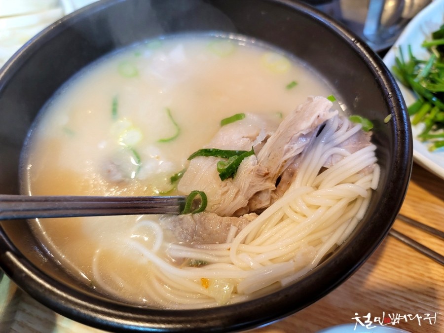 쌍둥이 돼지국밥 이미지
