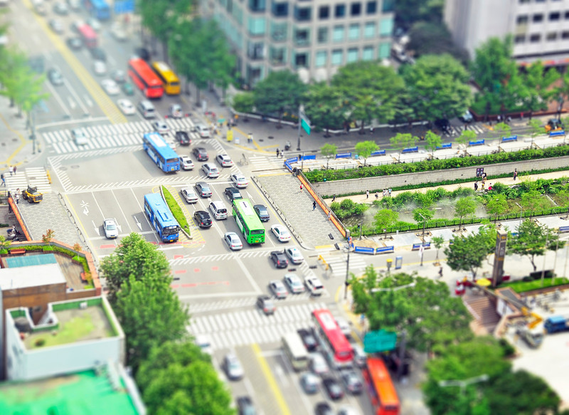 틸티드 이미지