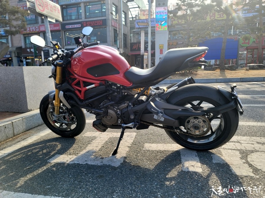 몬스터바이크 이미지