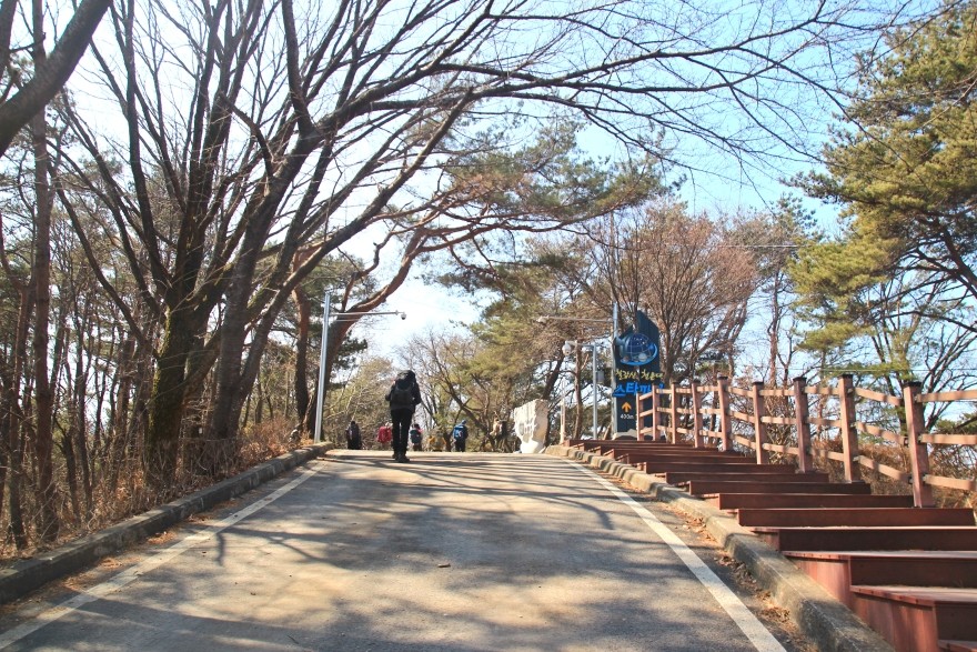 등산로 없는 산 이미지