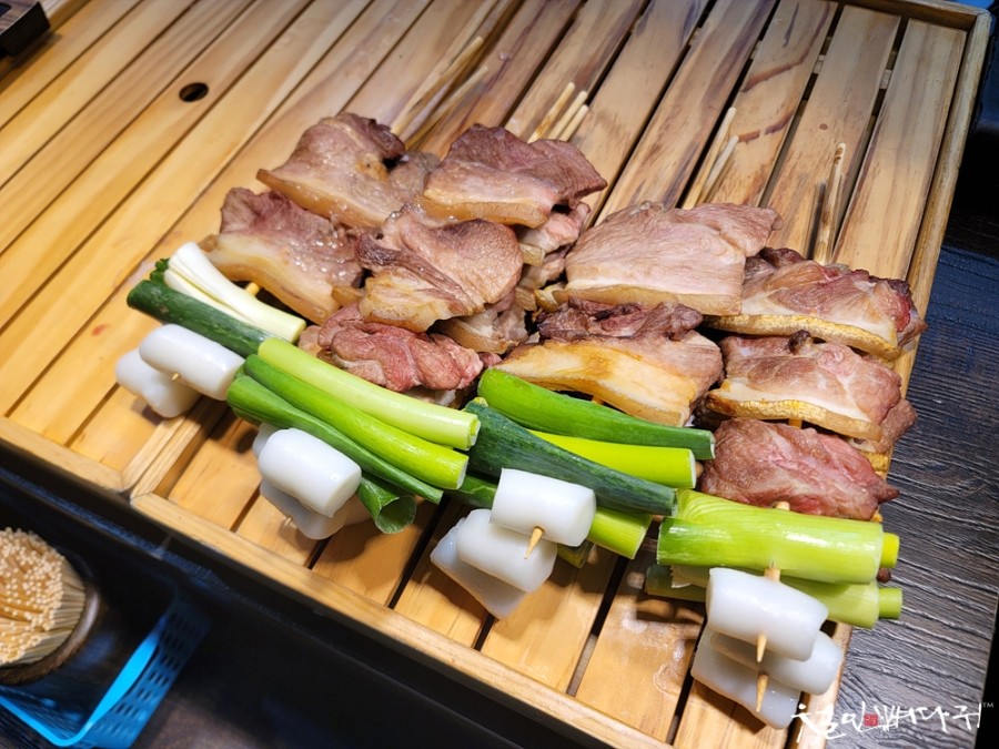 흑돼지김치말이 이미지
