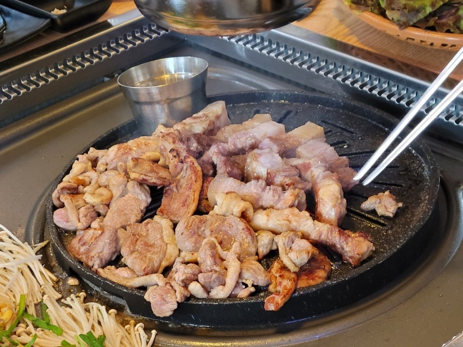 고기농장 이미지