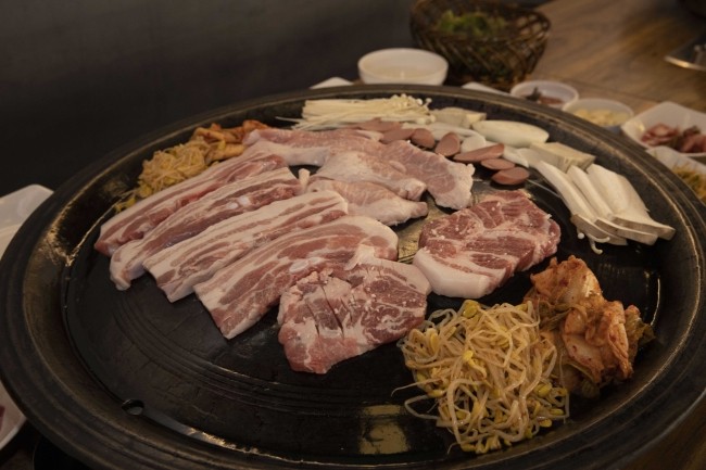 우리왕뚜껑생삼겹살 이미지