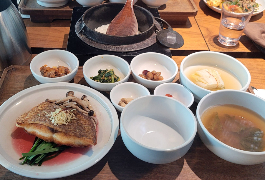 사대부집곳간한식부페 이미지