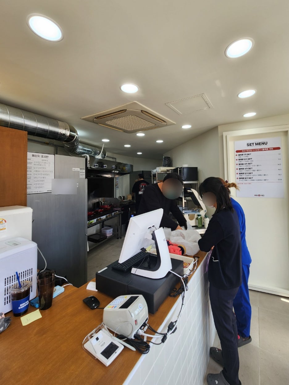 을찌로국물떡볶이 이미지