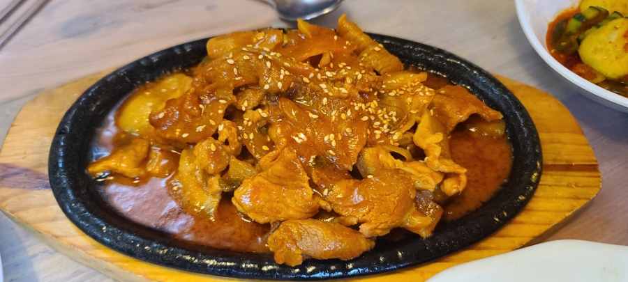 제육한상 이미지