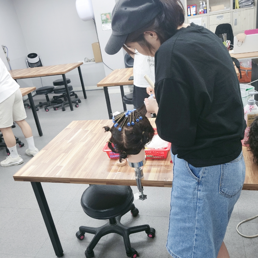 아우라헤어 이미지