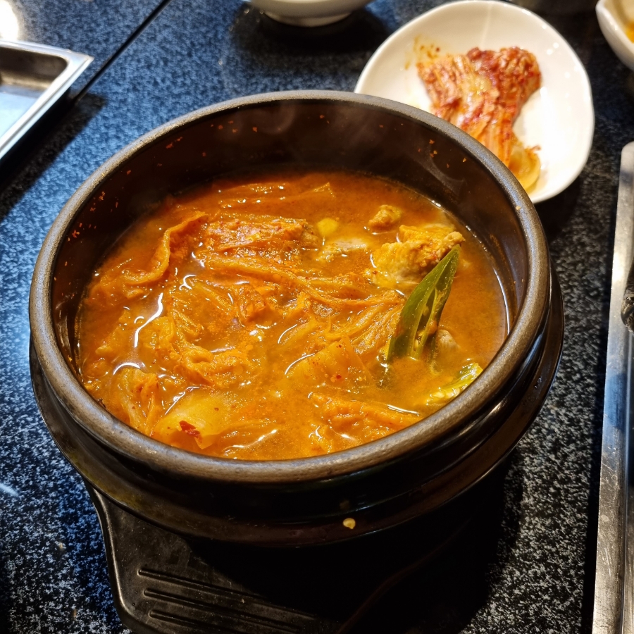 찌개와삼겹살 이미지