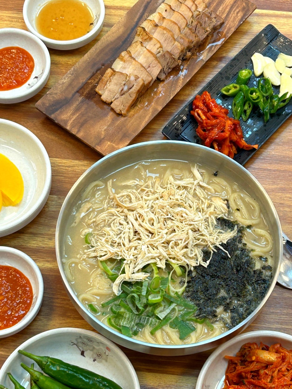 정성닭칼국수 이미지