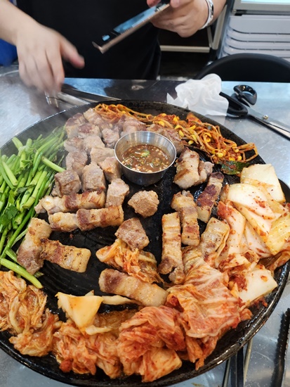할매솥뚜껑삼겹살 이미지
