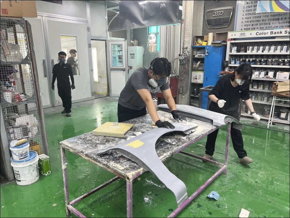 미래자동차정비 이미지