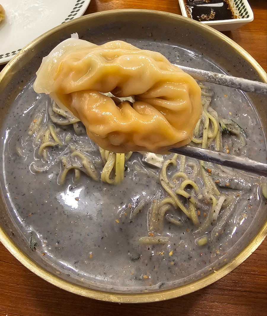 명품칼국수 이미지