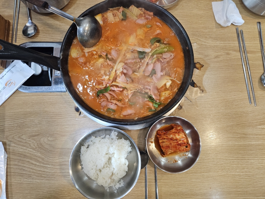 옛날김치찌개랑부대랑 이미지