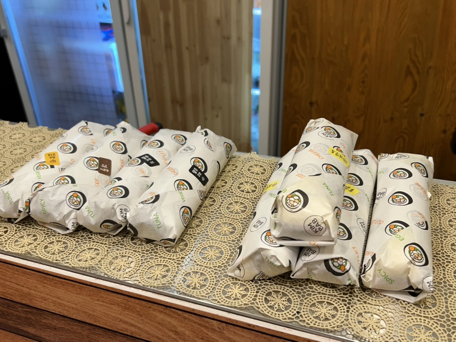 뚱뚱이김밥 이미지