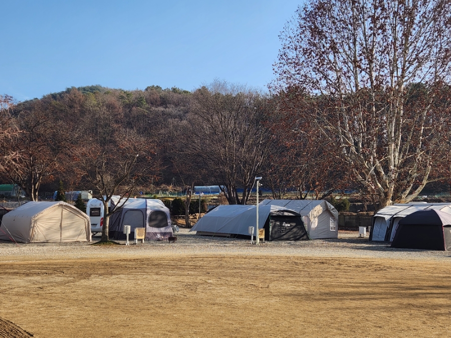 솔부엉이캠핑장 이미지