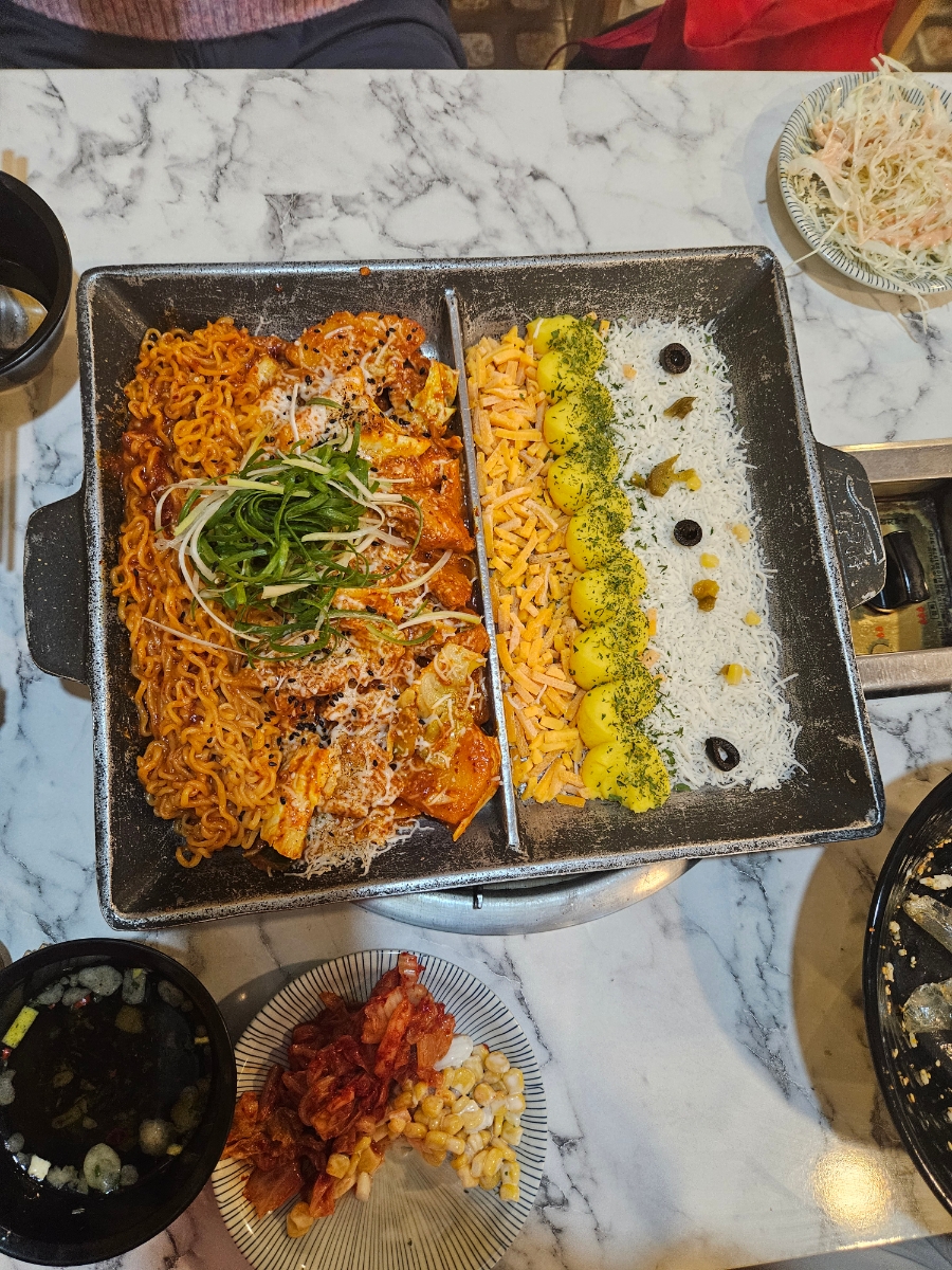 헬로팬닭갈비 이미지