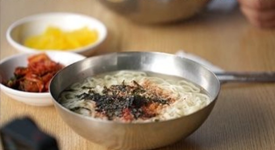 손칼국수 이미지