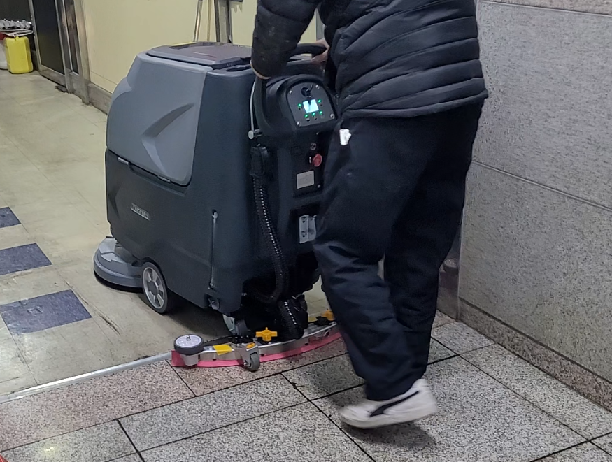 싸악청소 이미지
