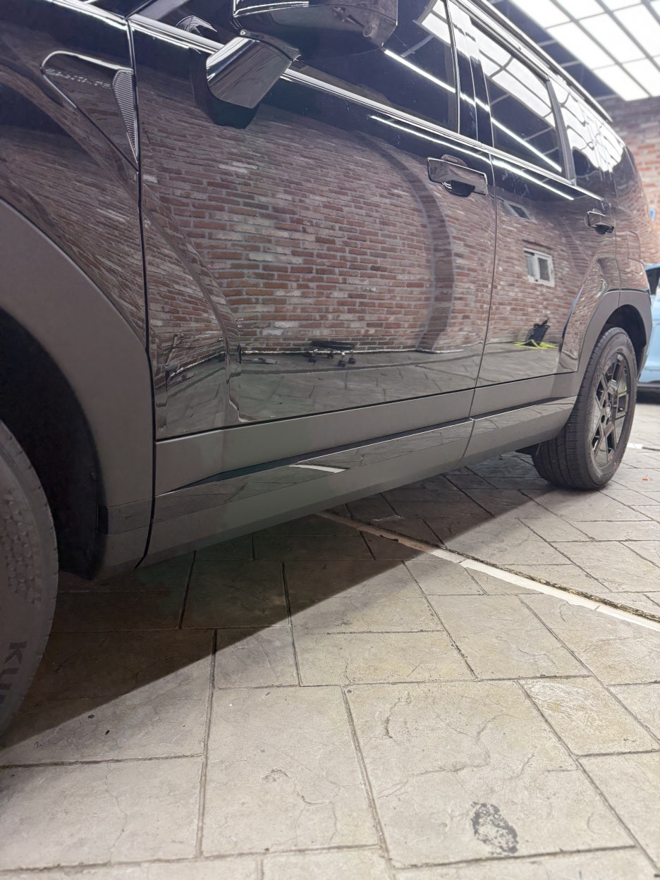 BMW X5 시공 이미지 8 — 싼타페(MX5) 전체 크롬죽이기, 휠랩핑 (동탄랩핑,오산랩핑,용인랩핑)