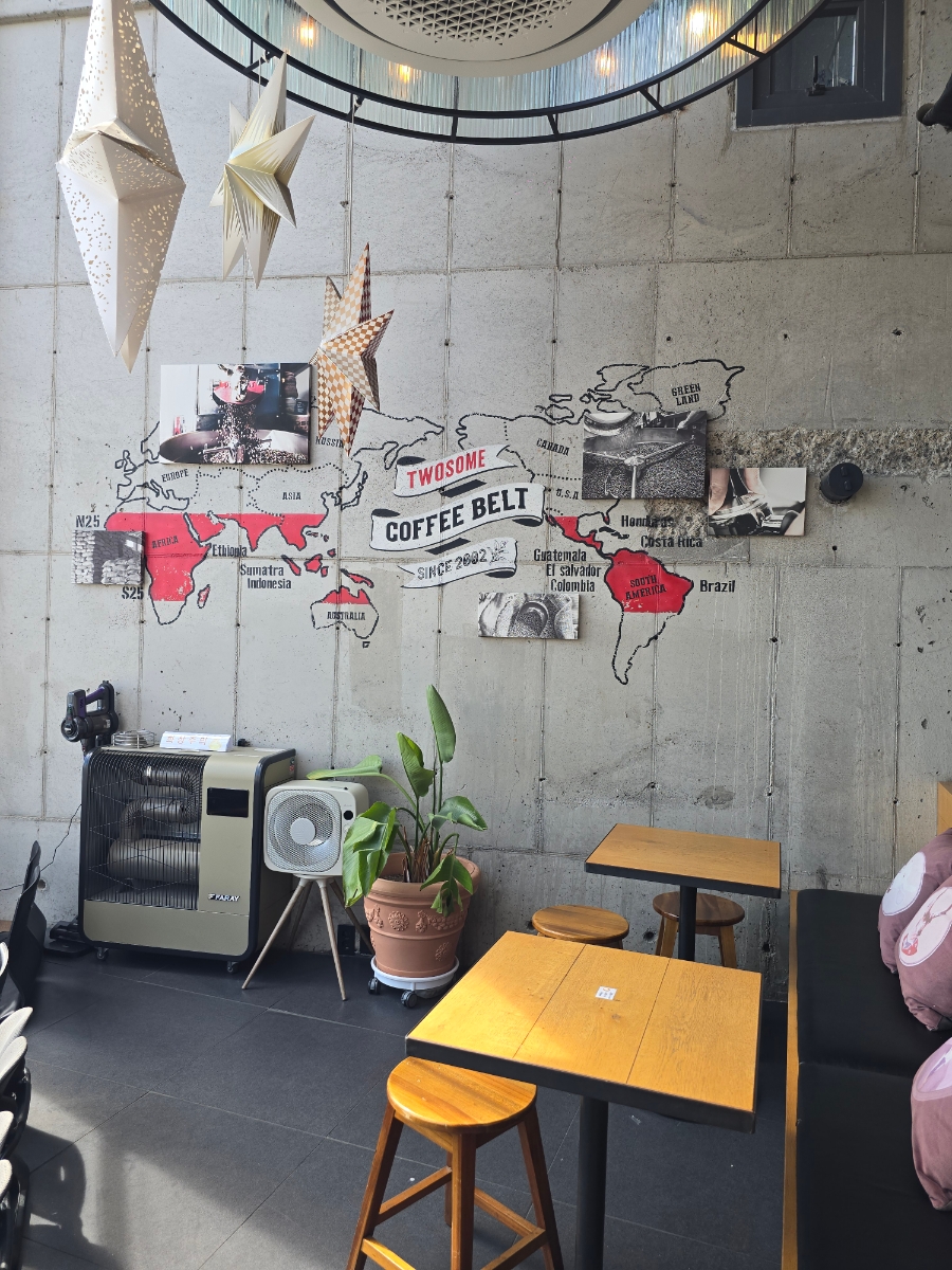 투썸플레이스 속초갯배점 (Twosome Place Sokcho Gaetbae) 4