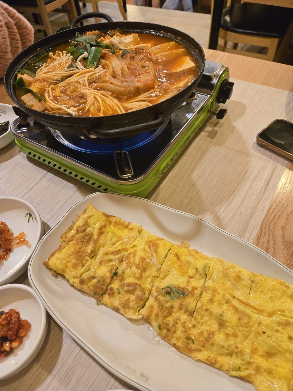 오모가리김치찌개 이미지