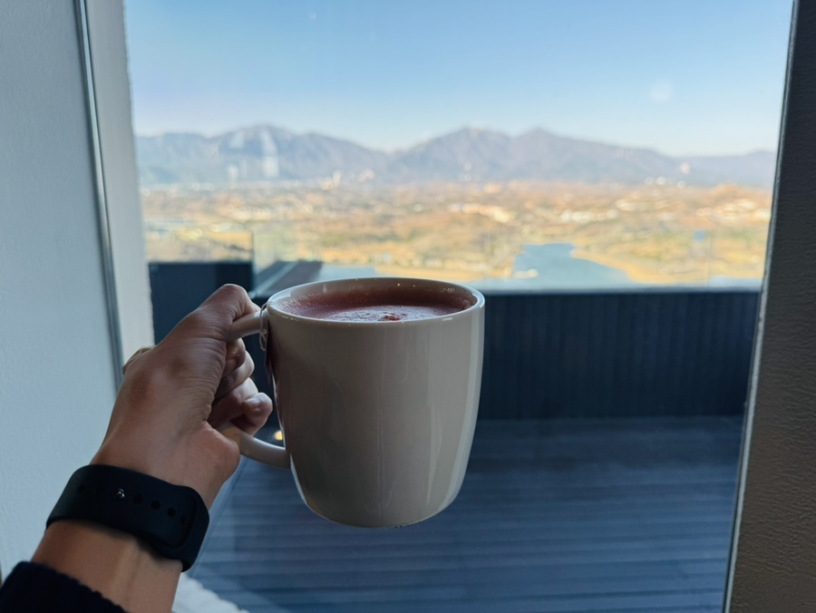 스타벅스 영랑호리조트점 (Starbucks Yeongnangho Resort) 7