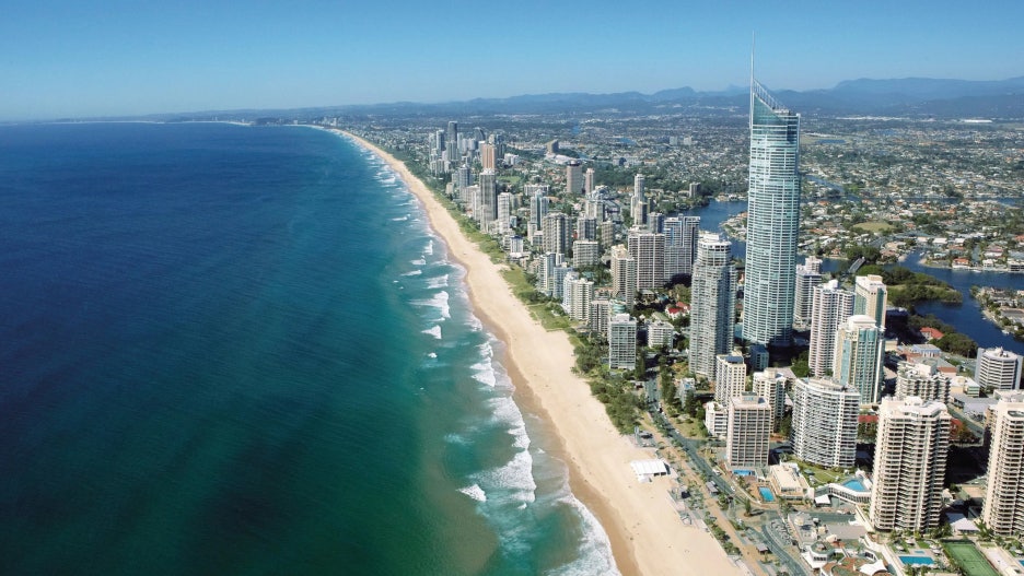 29818 Surfers Paradise Beach