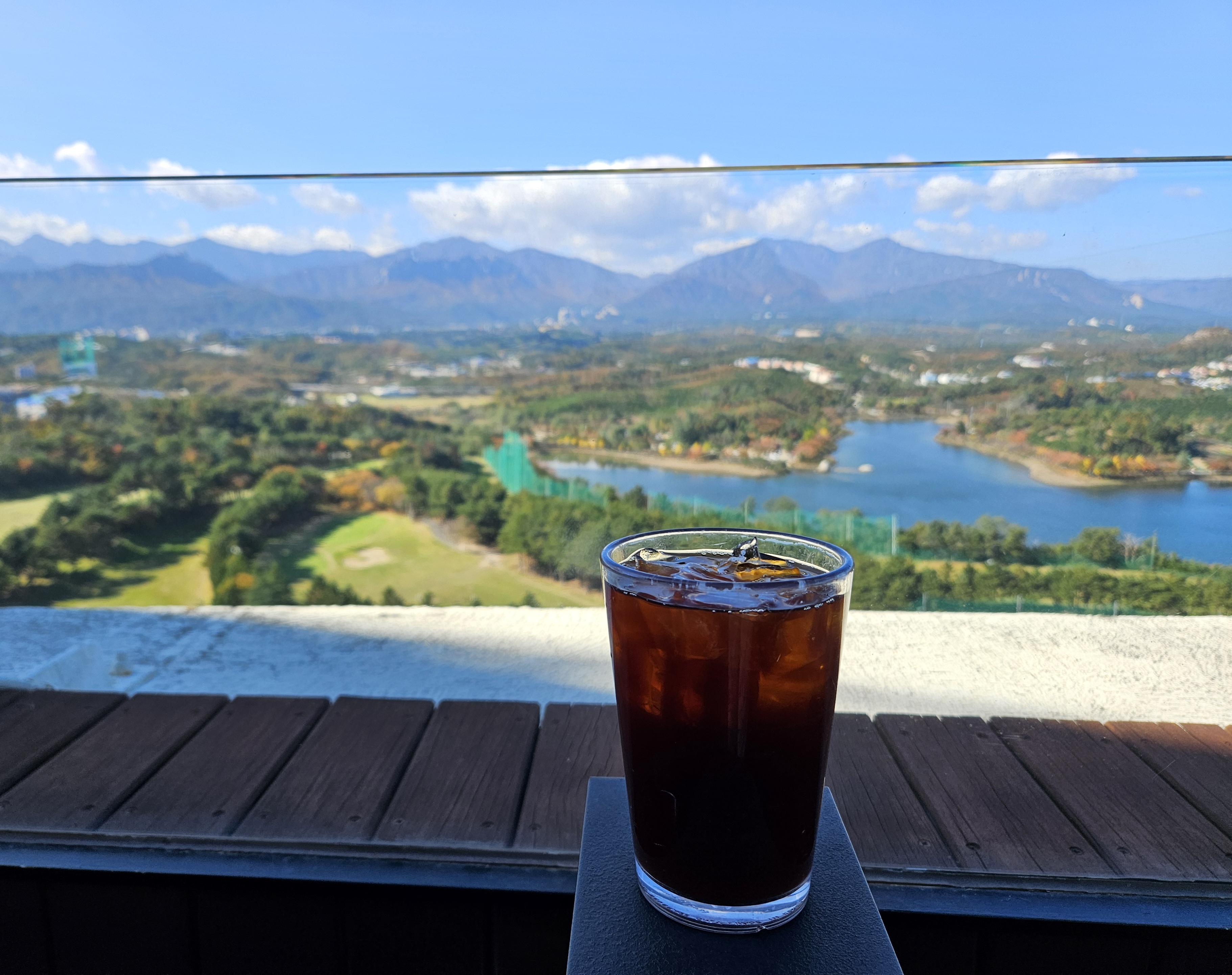 스타벅스 영랑호리조트점 (Starbucks Yeongnangho Resort) 6