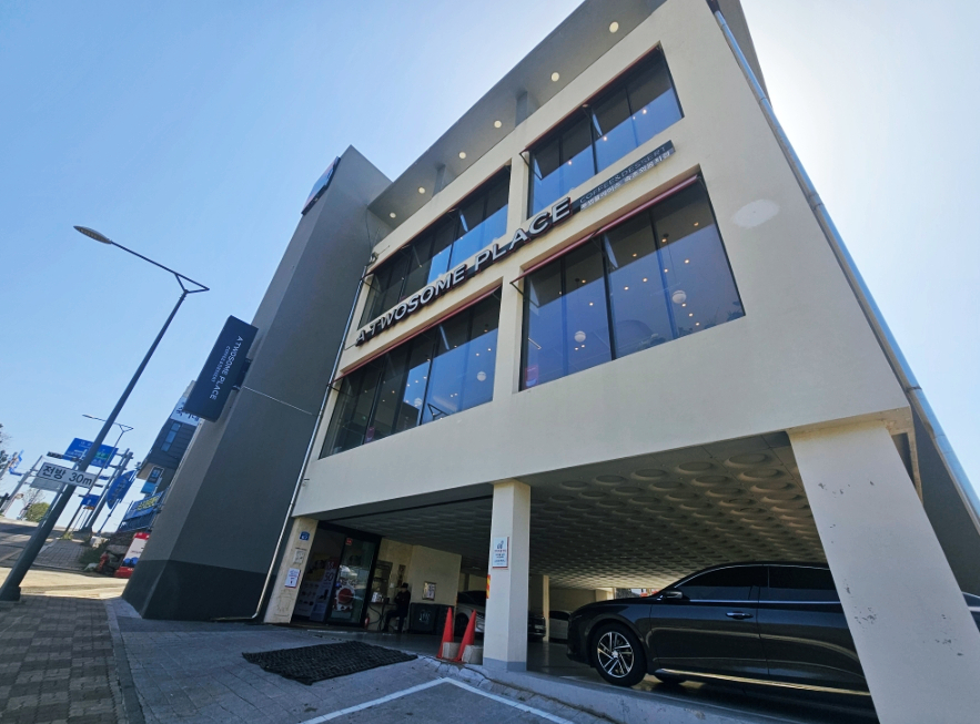 투썸플레이스 속초외옹치점 (A Twosome Place Sokcho Oeongchi) 8