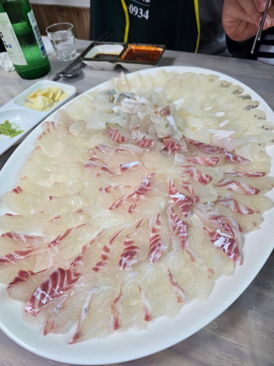 선녀횟집 (Seonnyeo Hoetjip) 10