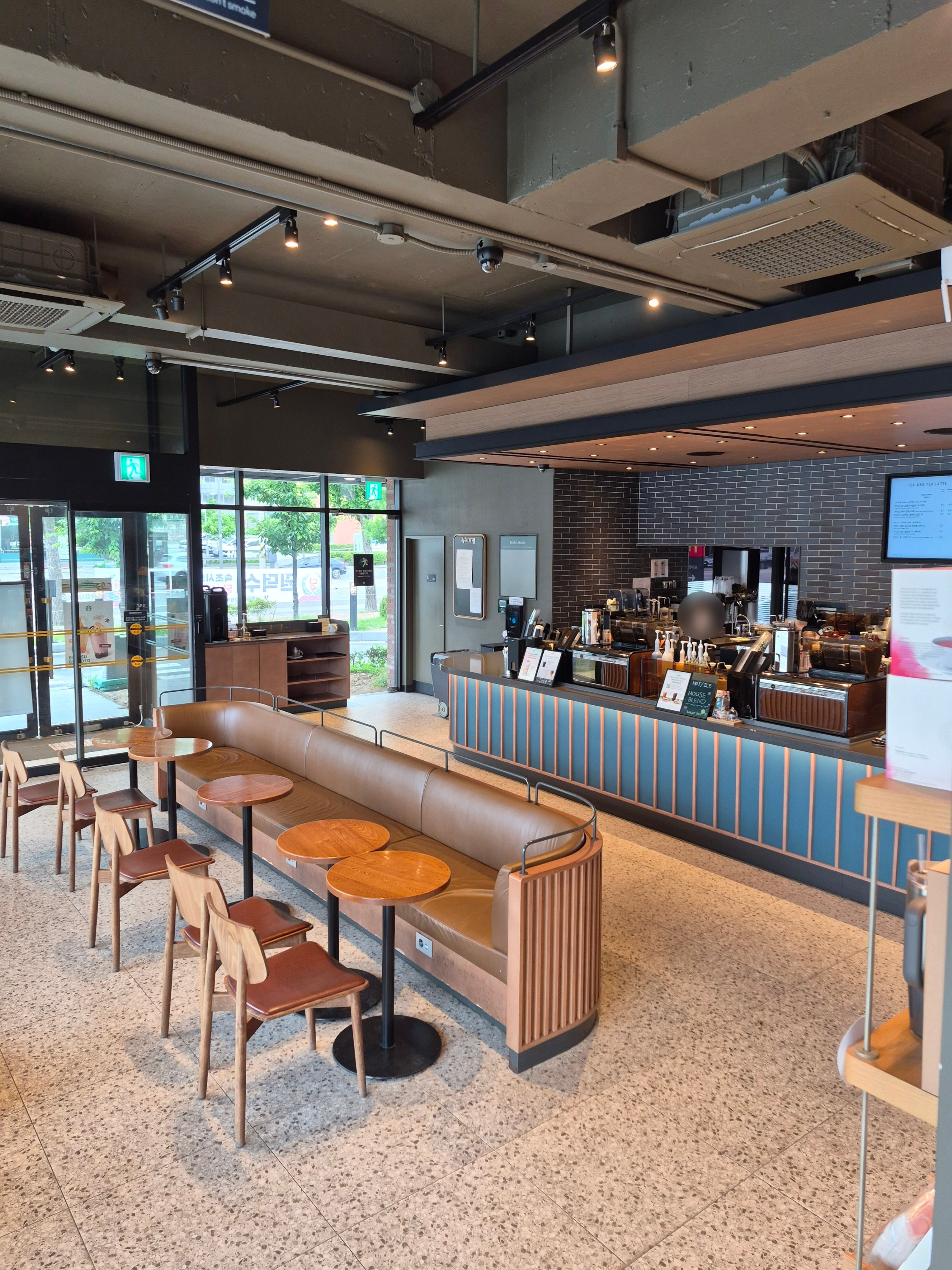 스타벅스 속초DT점 (Starbucks Sokcho DT) 5