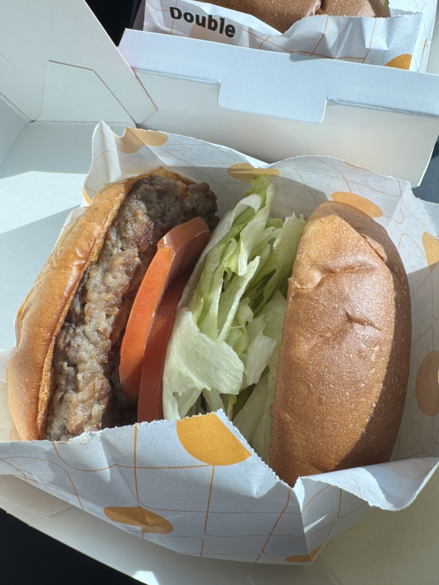 롯데리아 롯데속초리조트점 (Lotteria Lotte Sokcho Resort Branch) 7