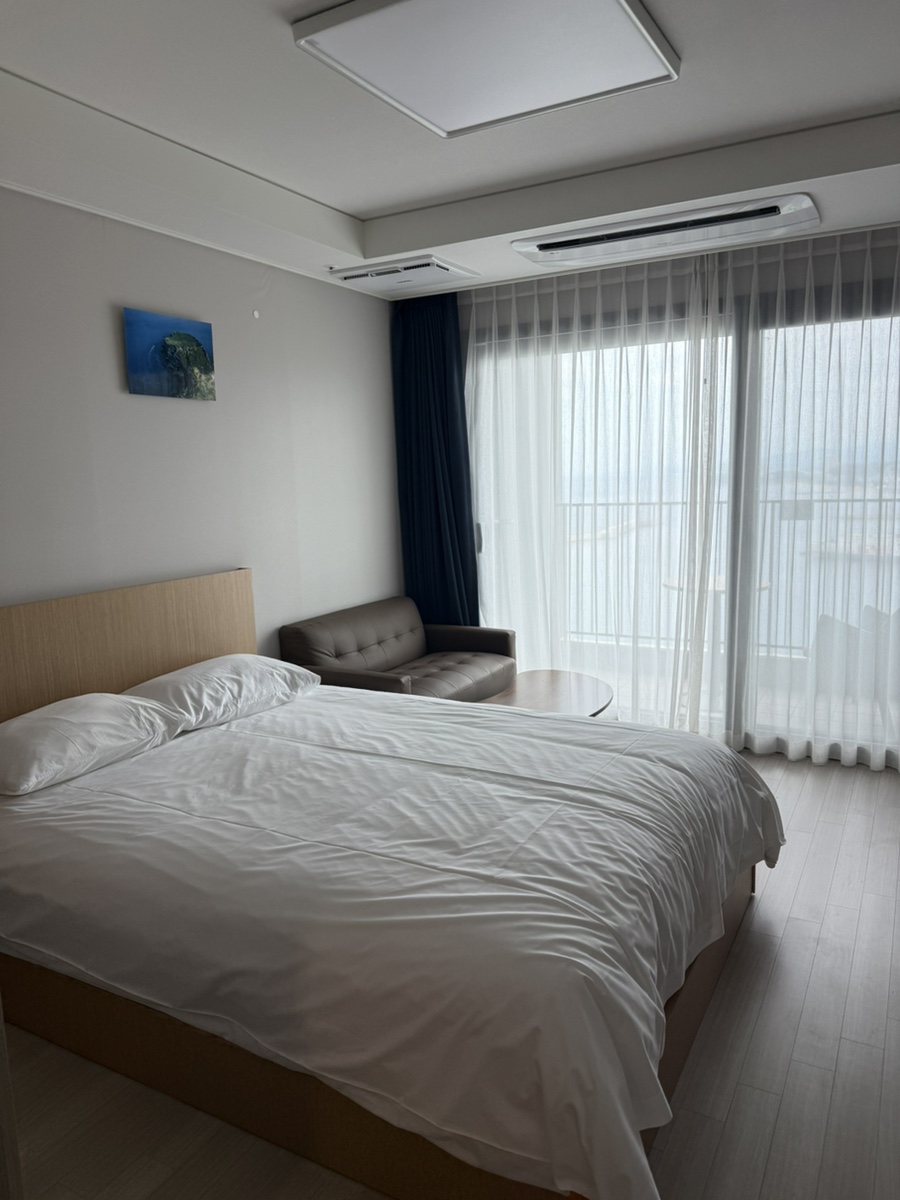 모어댄 속초등대점 (More Than Sokcho Deungdae) 9