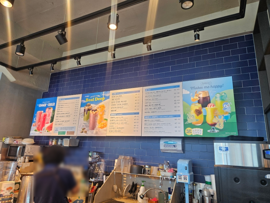 이디야커피 속초동명항점 (Ediya Coffee Sokcho Dongmyeonghang) 10