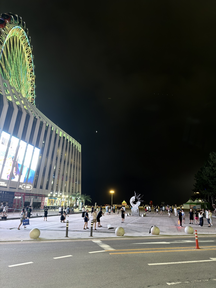 모어댄 속초해변점 (More Than Sokcho Haebyeon Branch) 10