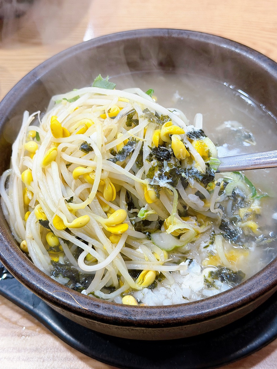 24시전주명가콩나물국밥 속초조양점 (24si Jeonju Myeongga Kongnamul Gukbap Sokcho Joyang-jeom) 5
