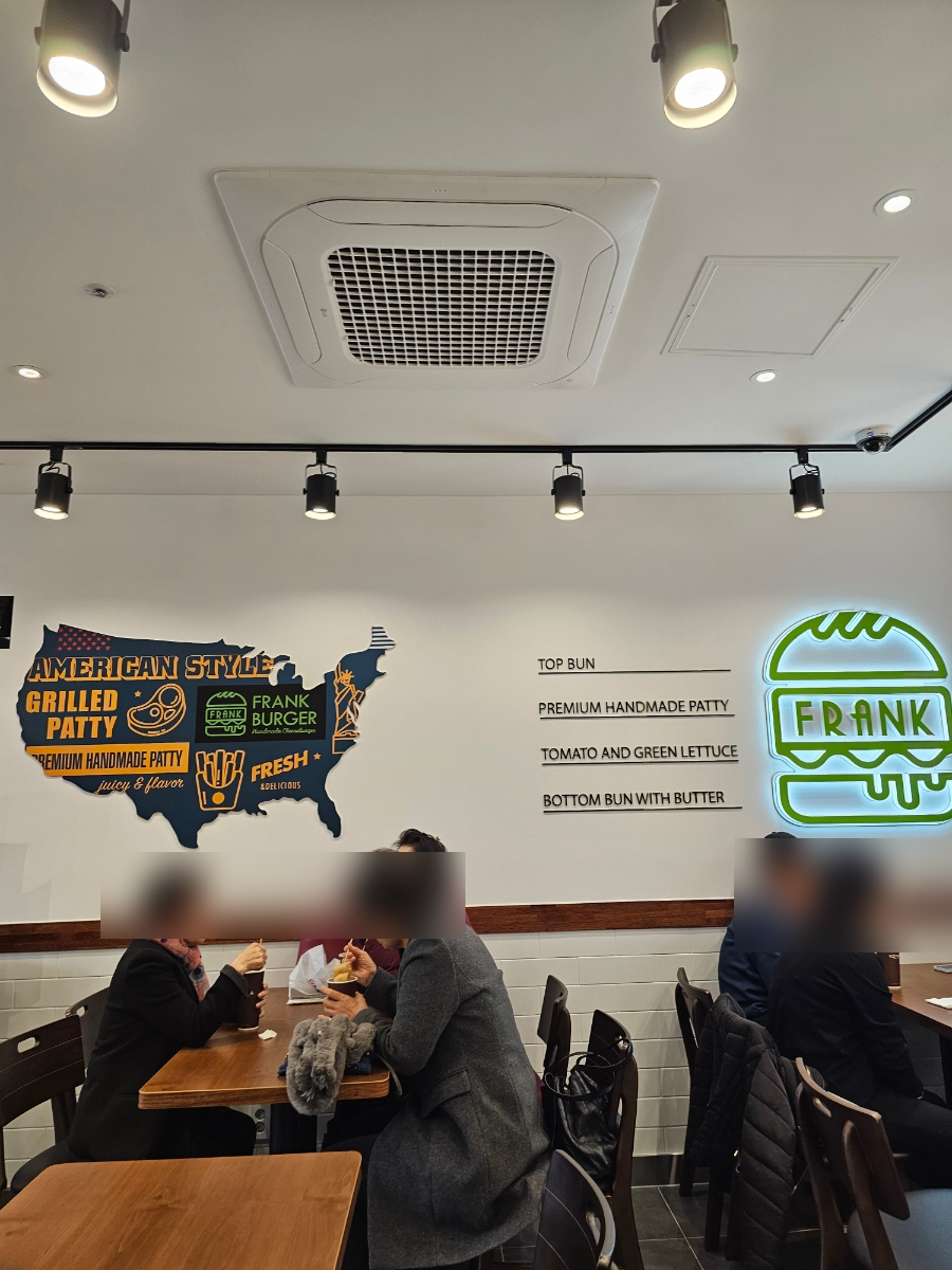 프랭크버거 부천남부역사점 사진 3