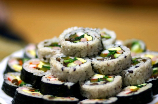 둘둘말은김밥 이미지