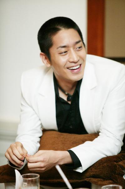 화이트치과 이미지