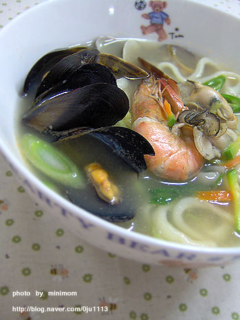 해물칼국수 이미지